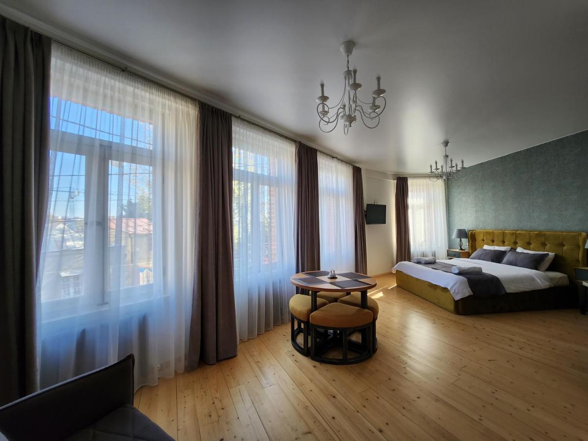 Old Gold Anteon Apartment Tbilisi Exterior photo