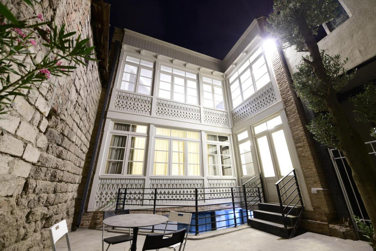 Old Gold Anteon Apartment Tbilisi Exterior photo