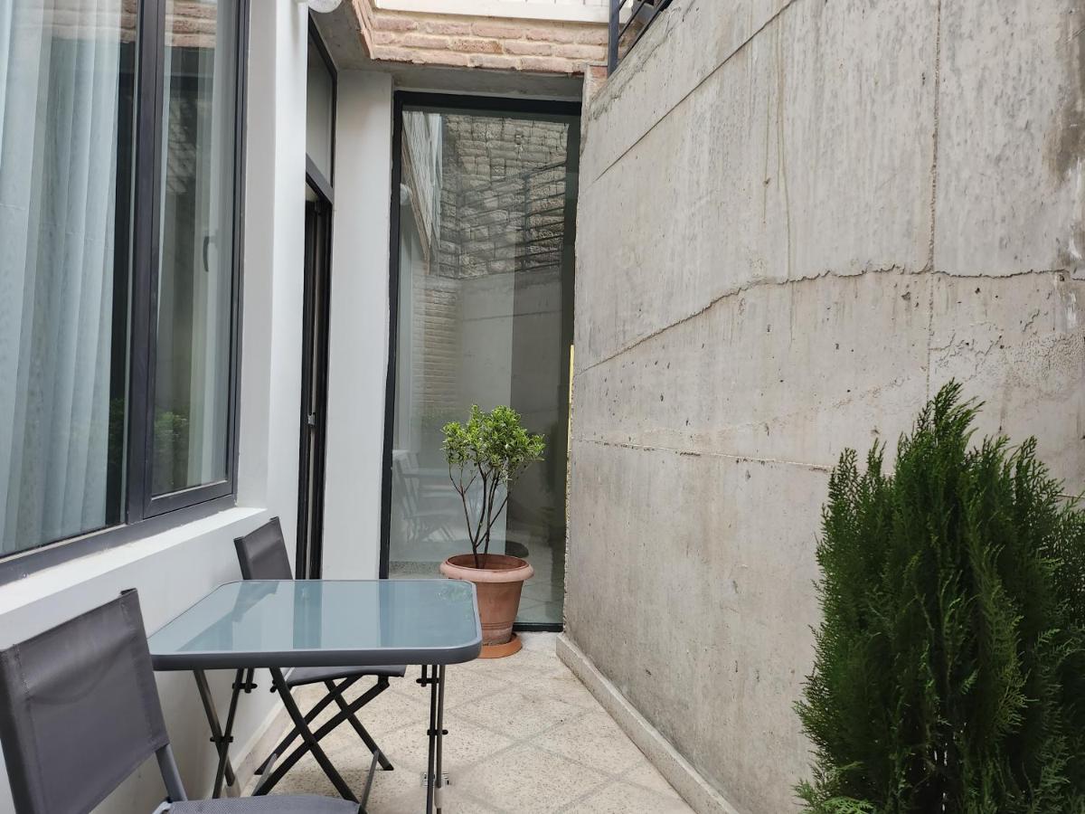 Old Gold Anteon Apartment Tbilisi Exterior photo